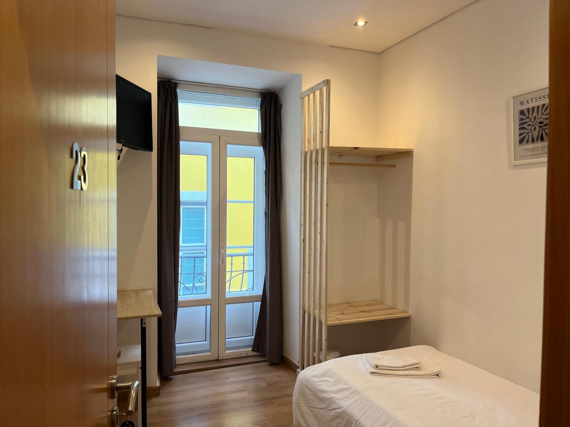 Bairro Alto Hostel Lisbon Exterior photo